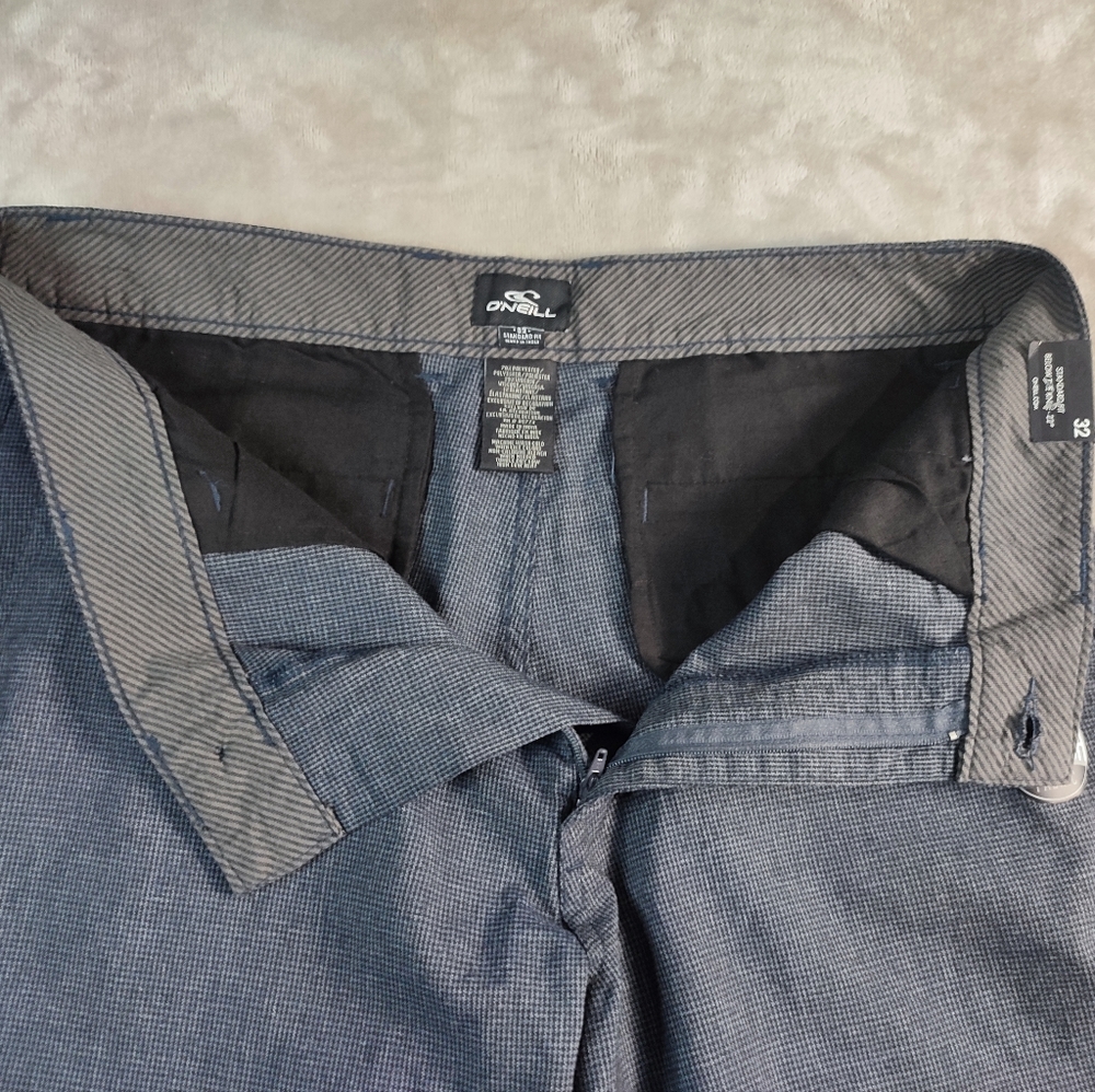 O'Neill Cargo Pants Shorts Size 32 - Picture 13 of 16